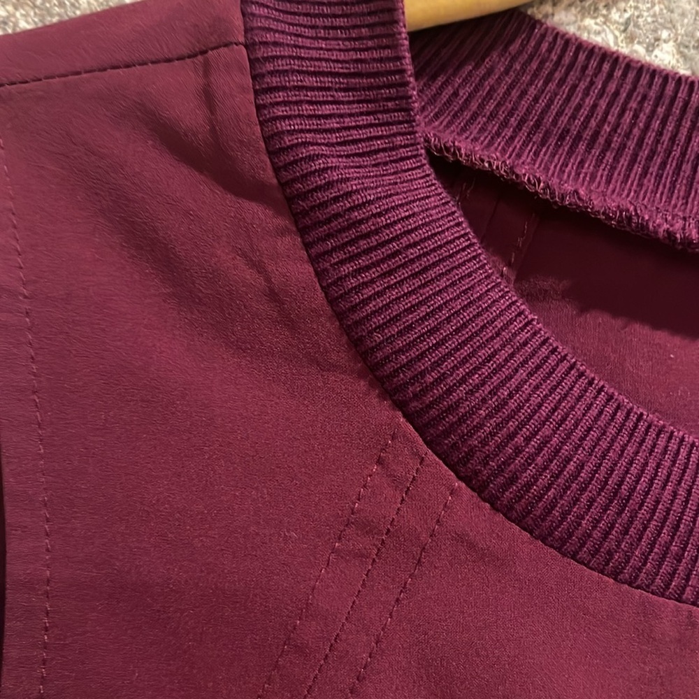 Athletic top - Picture 5 of 6